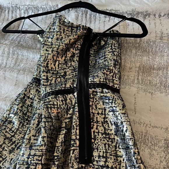 Dress - Picture 4 of 5